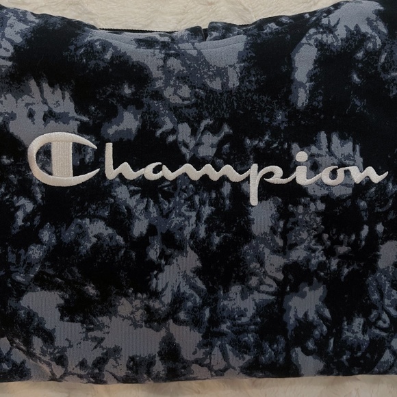 Champion Hoodie (NWT) - Picture 1 of 2